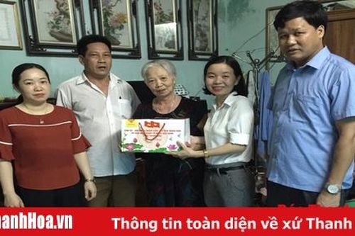 Chung tay chăm lo tết cho các đối tượng chính sách và người nghèo