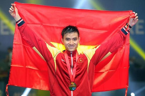 Kiếm thủ 'hot boy' - Người cầm cờ may mắn cho thể thao Việt Nam