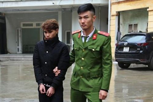 Hiếp dâm bạn gái còn đâm bị thương người cứu nạn nhân
