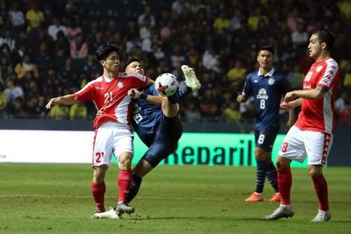 Công Phượng tịt ngòi, TP.HCM thua sít sao Buriram United