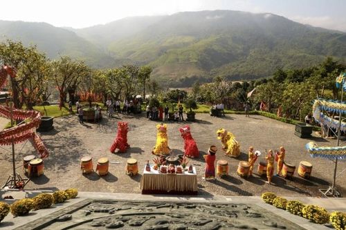 Đà Nẵng: Lễ hội Thần Tài mừng Xuân Canh Tý tại Khu du lịch Núi Thần Tài