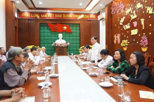 Gặp mặt nguyên lãnh đạo, cán bộ, công chức Văn phòng Tỉnh ủy Khánh Hòa