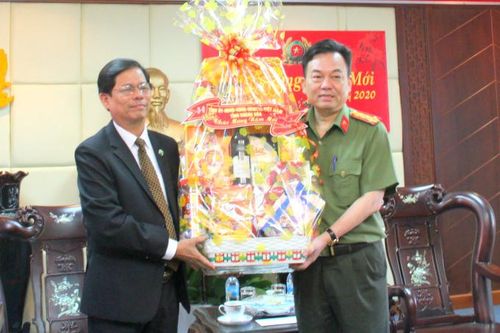 Lãnh đạo tỉnh Khánh Hòa thăm các đơn vị trực chiến