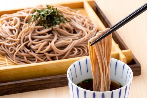 Tục lệ ăn mì trước giao thừa ở Nhật Bản