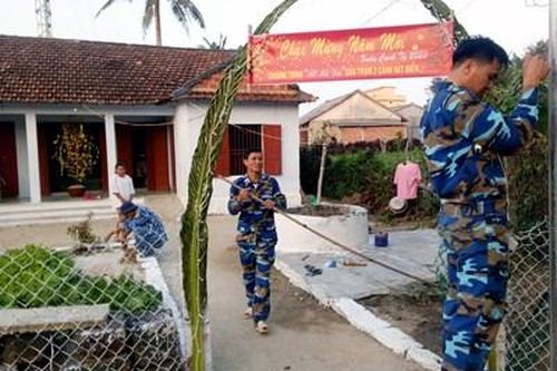 Tết ấm, xuân vui nơi đảo xa