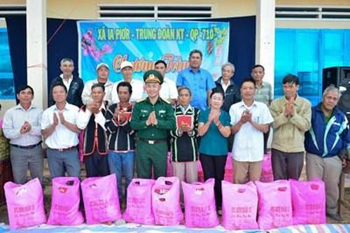 Chung tay chăm lo Tết cho đồng bào nghèo vùng dân tộc thiểu số tỉnh Gia Lai