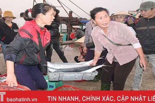 Cảng Cửa Sót tấp nập những ngày cuối năm