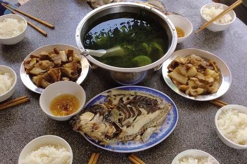 Bếp lửa nơi đầu sóng