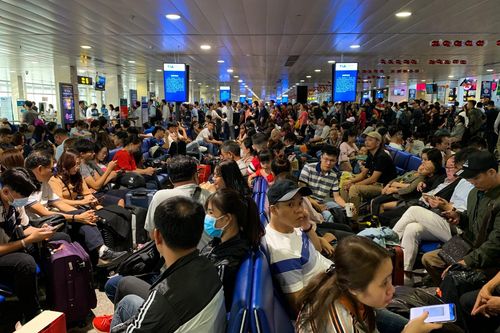 Hủy toàn bộ các chuyến bay đến và đi từ Vũ Hán
