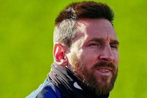 'Trong lúc tập, bạn phải thận trọng với Messi'
