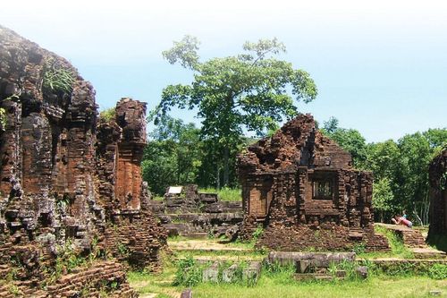 Còn lâu lắm mới hiểu hết Mỹ Sơn