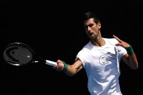 Novak Djokovic có chiến thắng dễ dàng tại Australian Open