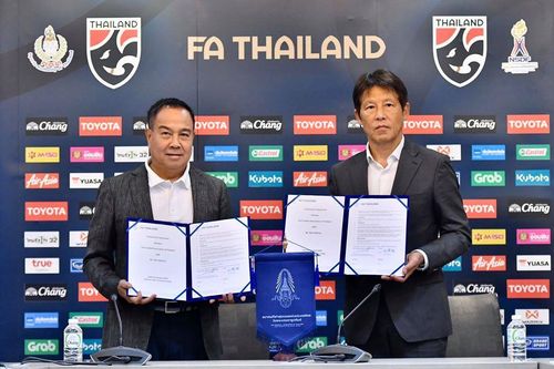 HLV Akira Nishino nói thẳng điểm yếu của bóng đá Thái Lan