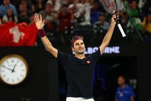 Federer vào vòng 4 Australian Open sau màn tra tấn thể lực