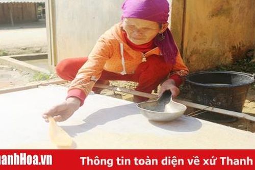 Độc đáo tục làm giấy bản linh thiêng đón năm mới của người dân tộc Mông Mường Lát