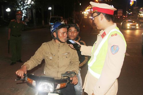 Quyết liệt xử lý ma men ngày Tết
