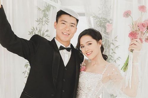 4 cầu thủ tuổi Tý người sắp lập gia đình, người có tình yêu đẹp