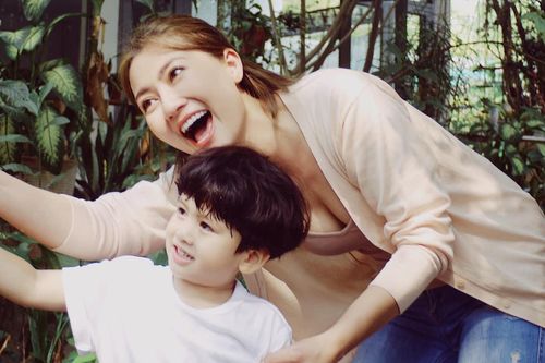 Ngọc Lan đón Tết bên con trai