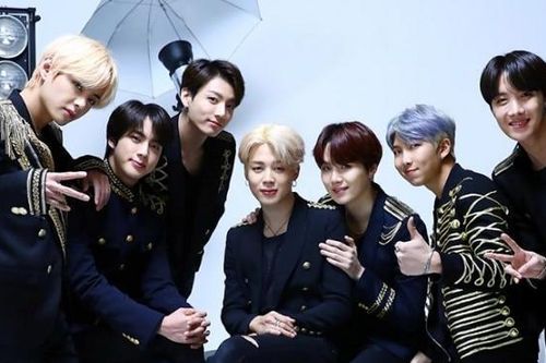 7 chiếc mic của BTS được bán với giá 'khủng' trên sàn đấu giá quốc tế