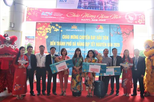 Đà Nẵng chào đón những vị khách đầu tiên nhân dịp Xuân Canh Tý 2020