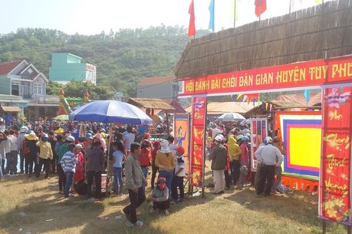 Độc đáo phiên chợ chỉ họp vào mùng 1 Tết Nguyên đán