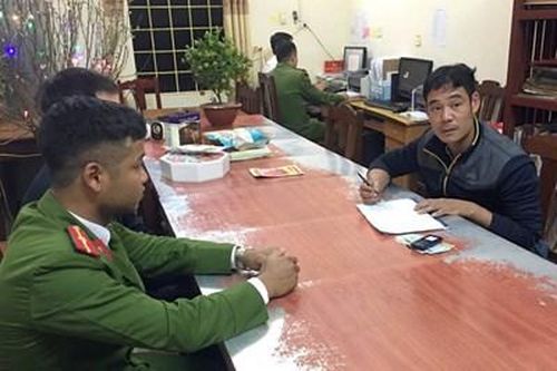 Người đàn ông giở chiêu trò không tưởng để không đưa tiền Tết cho vợ