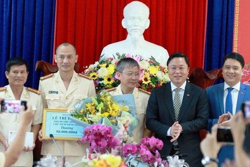 Kẻ trộm két sắt chứa 3,7 tỉ đồng sa lưới đúng ngày 30 Tết