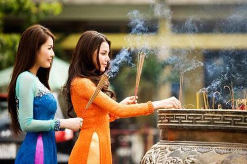 Những điều cần lưu ý khi đi lễ chùa dịp đầu năm Canh Tý 2020