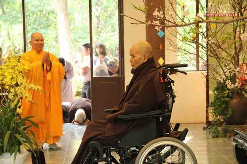 Mùng 1 Tết : Khánh tuế Thiền sư Thích Nhất Hạnh