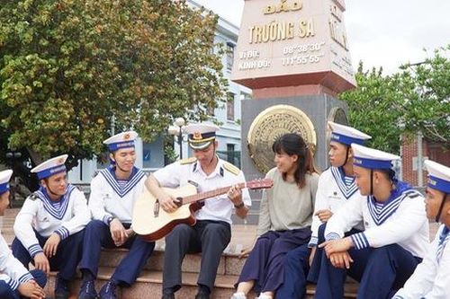 Mùng 1 Tết ở Trường Sa