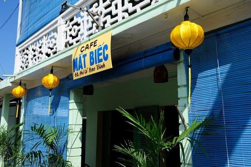 Điều khiến tiệm cà phê Mắt Biếc trở nên nổi tiếng ở Huế
