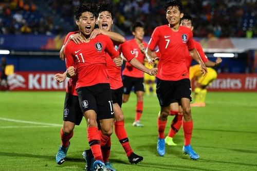 Bóng đá Việt Nam hôm nay: U23 Hàn Quốc đá chung kết Saudi Arabia, Văn Hậu tiếp tục dự bị