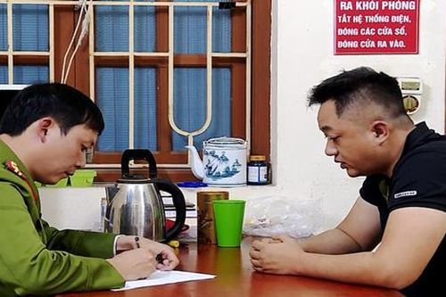 Tạm giữ 28 đối tượng đốt pháo đêm giao thừa
