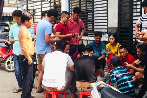 Còn tồn tại nhiều tụ điểm đánh bài, xóc bầu cua