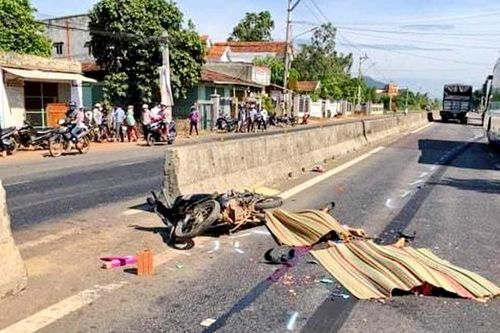 Nghi vấn người đàn ông bị xe tông tử vong