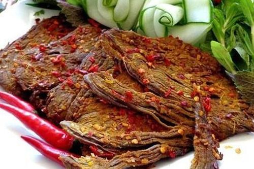 Những món ăn ngày Tết có thể gây họa cho người đau dạ dày