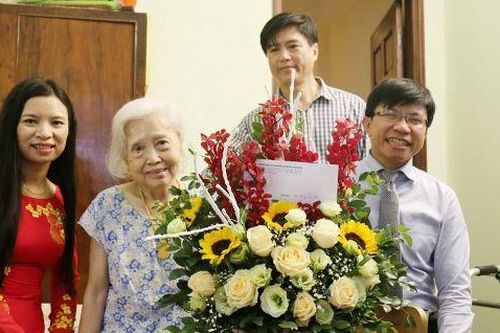 Giáo sư Hoàng Anh Tuấn nói chuyện 'mùng ba Tết thầy' xưa và nay