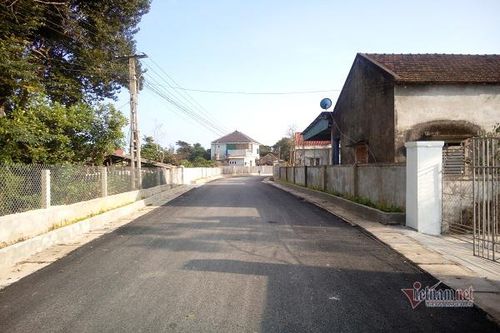 Dân hiến ngàn m2 đất mặt tiền, đường làng láng bóng như ở phố