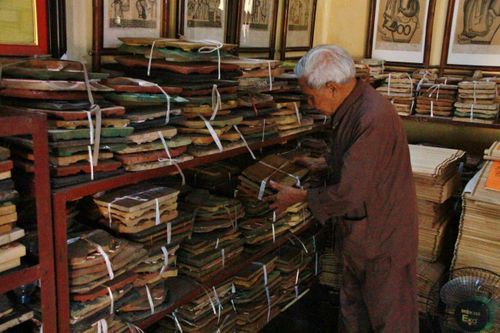 Khám phá kho tàng khuôn tranh cổ của nghệ nhân làng Đông Hồ