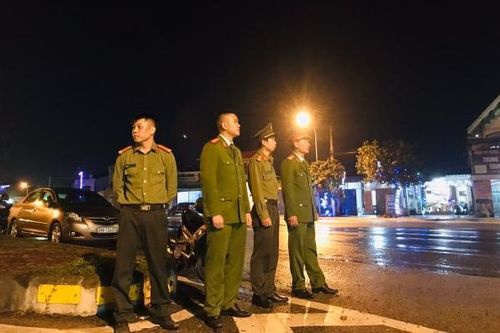 Hà Tĩnh giảm pháo nổ đêm giao thừa