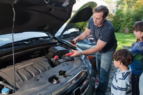 Cách đơn giản tự tay chăm sóc xe đi Tết