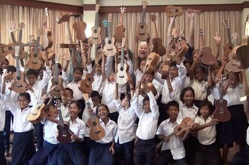 Dự án âm nhạc gây quỹ mang 'tinh thần aloha'