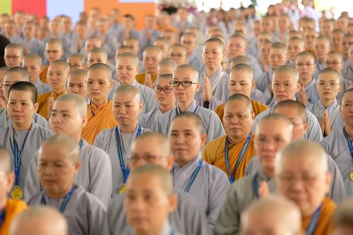 Mùng 3 Tết thầy : Nghĩ về những đặc điểm của giáo dục xưa & nay