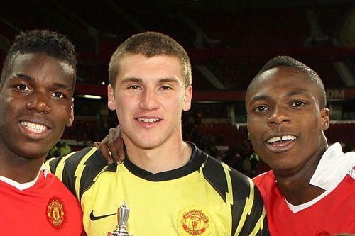CLB Philippines mua lại cầu thủ thất sủng ở Man United