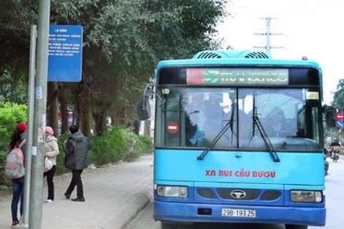 Yêu cầu nhân viên thực hiện nghiêm túc việc kiểm soát thẻ xe buýt miễn phí dành cho các đối tượng ưu tiên