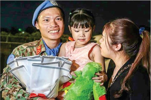 Chiến sĩ mũ nồi xanh Việt Nam: Những sứ giả hòa bình