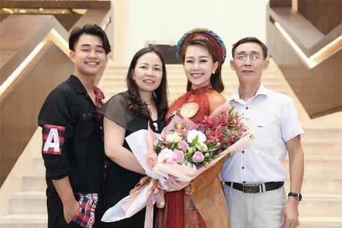 Quán quân sao mai 2019 Quách Mai Thy mong muốn mang âm nhạc dân gian đến gần khán giả