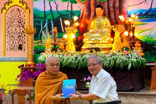 Gặp gỡ đầu xuân Canh Tý tại pháp viện Minh Đăng Quang