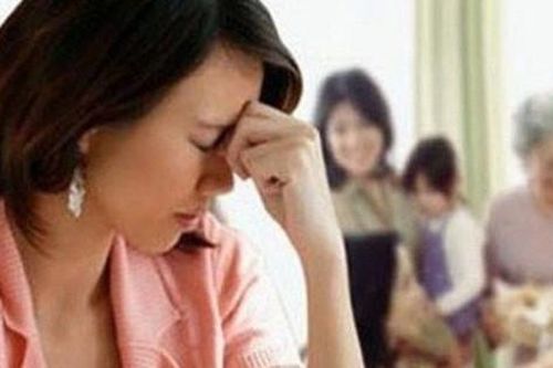 Mừng tuổi đứa cháu bên chồng 20.000 đồng và cái kết đắng ngắt của nàng dâu mới