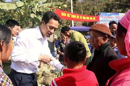 Đem Xuân ấm đến người nghèo vùng cao, biên giới